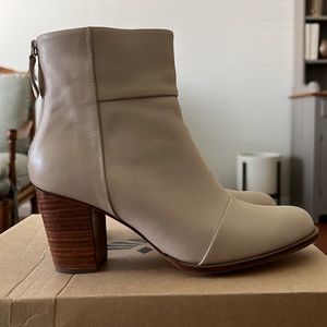 Fortress of Inca Women’s Micaela Cream / Beige Leather Boots